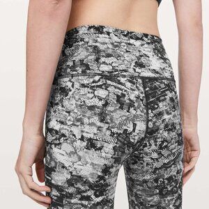 Lululemon Wunder Under High-Rise 7/8 Tight Masked Lace Starlight Black